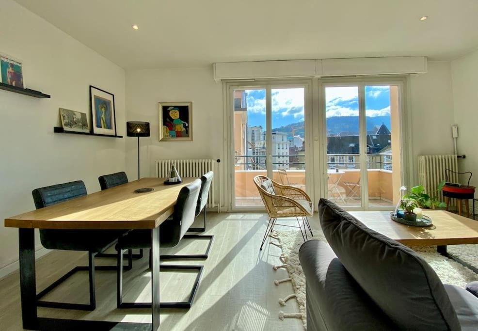 Toit-Terrasse Traversant Plein Centre 100M Du Lac Apartment Annecy Exterior photo